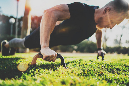 代表的多名 代表的多名